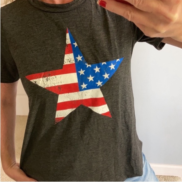 Star Design USA Flag Short Sleeve Tee - Picture 7 of 7